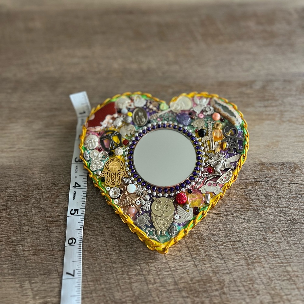 Handcrafted Heart Mirror – Unique Mexican Folk Art Decor, One-of-a-Kind✨ - Picture 6 of 7